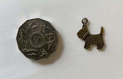 Bronze Scottish Terrier Dog Charm